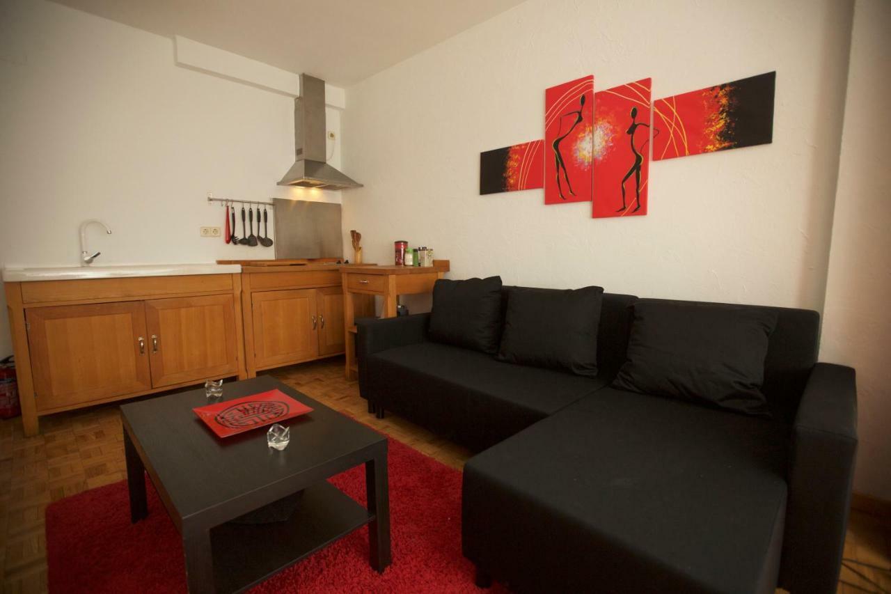 Apartment In Lavapies Madrid Center Eksteriør billede