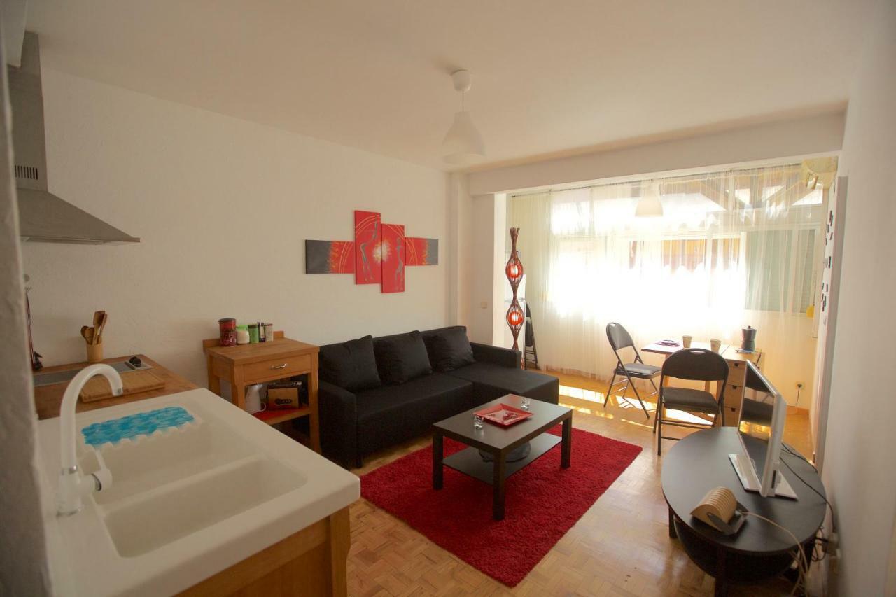 Apartment In Lavapies Madrid Center Eksteriør billede